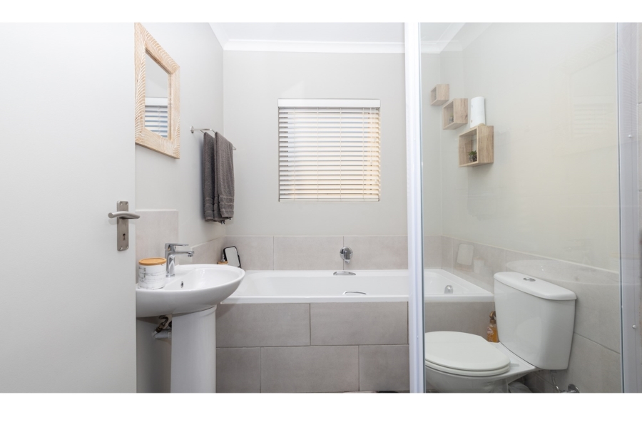 2 Bedroom Property for Sale in Haasendal Western Cape